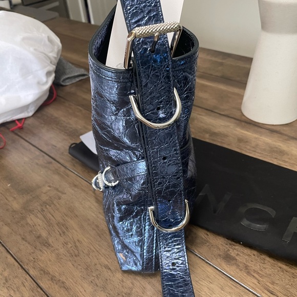 NWT Givenchy Voyou Medium Hobo - Picture 5 of 16